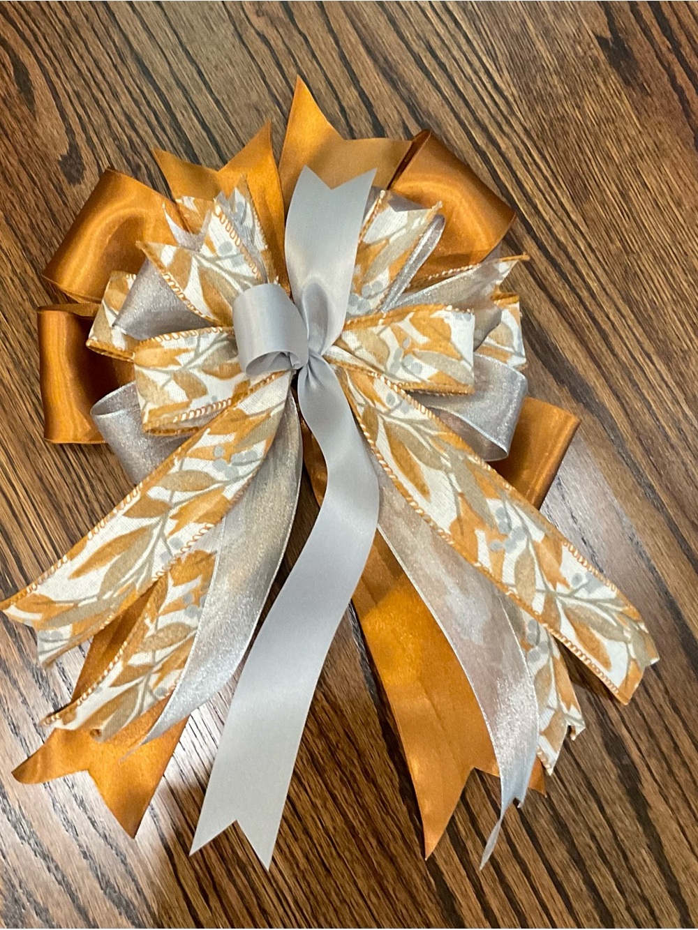 Decorative Gold and Silver Bow Wreath Accent